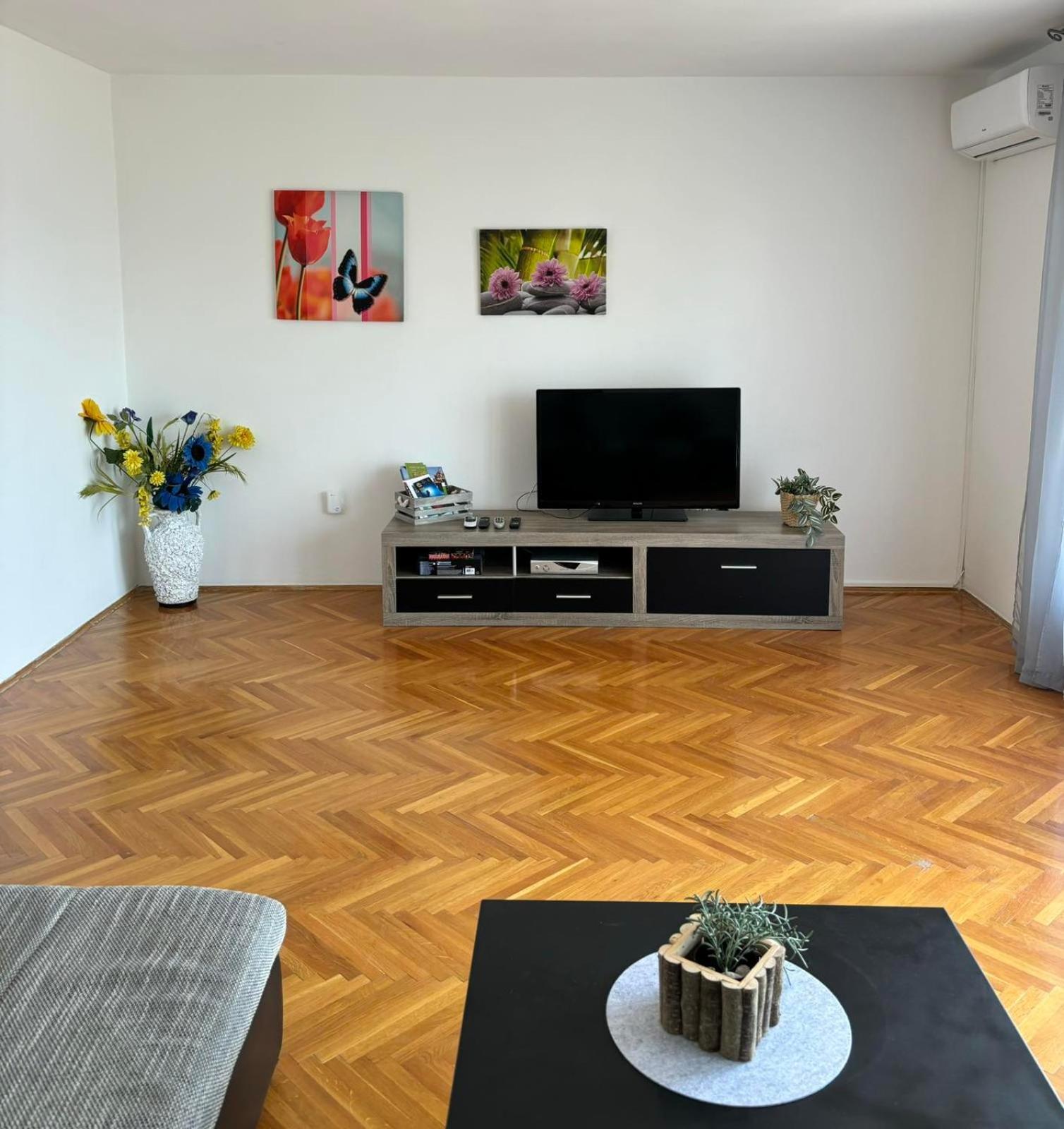 Helen Apartments Crikvenica Ngoại thất bức ảnh